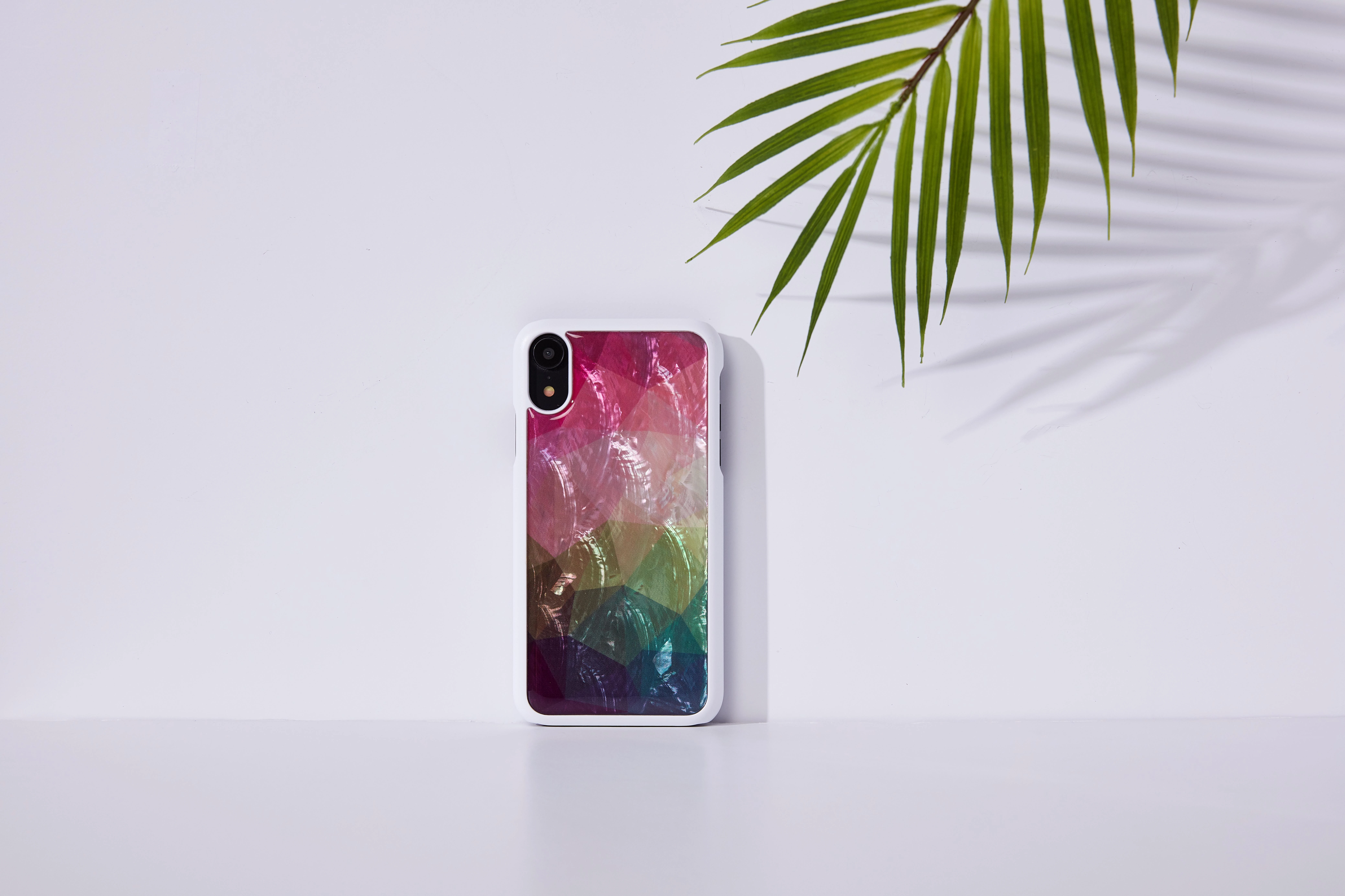Ikins Baltas telefono dėklas iPhone XR su vandens gėlėmis