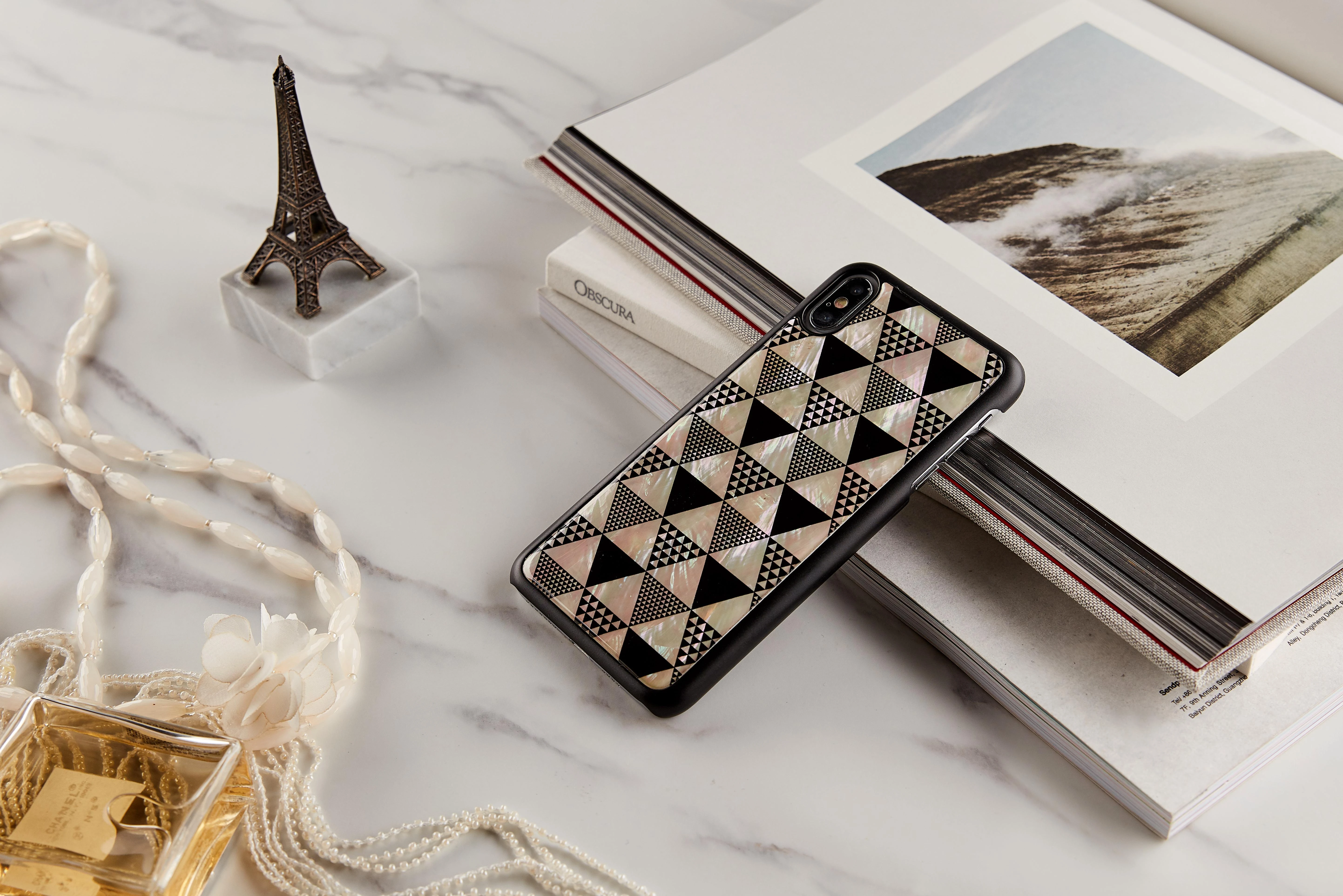 Ikins Juodas telefono dėklas iPhone XS Max, Pyramid