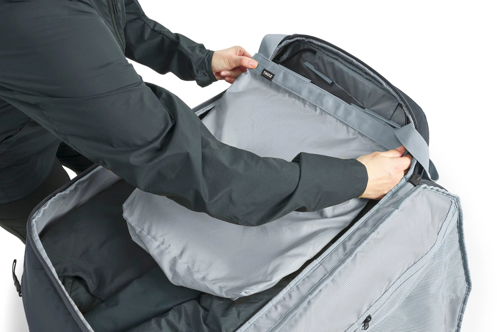 Kelioninis Thule 5613 EnRoute Check-In Wheeled Duffel Darkest Mėlyna