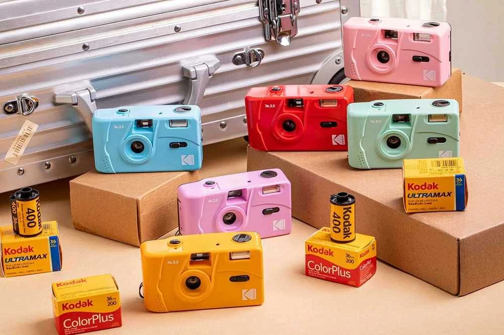 Kodak M35 reusable camera Geltonas