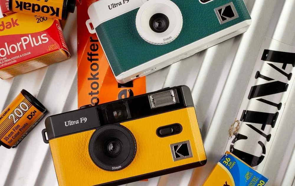 KODAK ULTRA F9 REUSABLE CAMERA DARK NIGHT Žalias