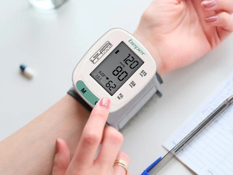 Beper Blood Pressure Meter on the Wrist 40121 Easy Check Moterims