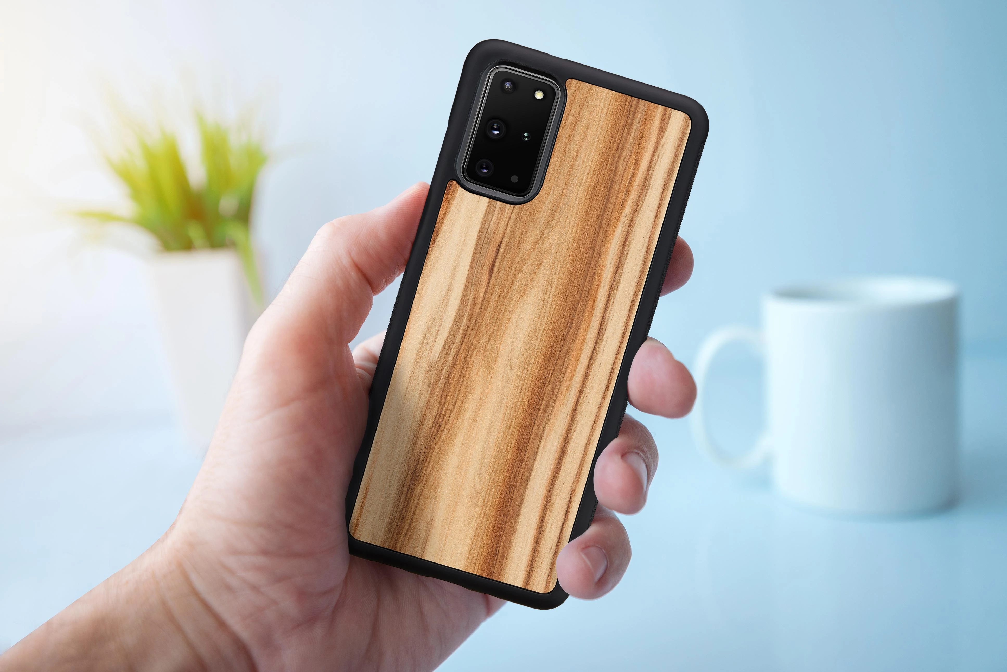 Dėklas MAN&WOOD case for Galaxy S20+ cappuccino juodas