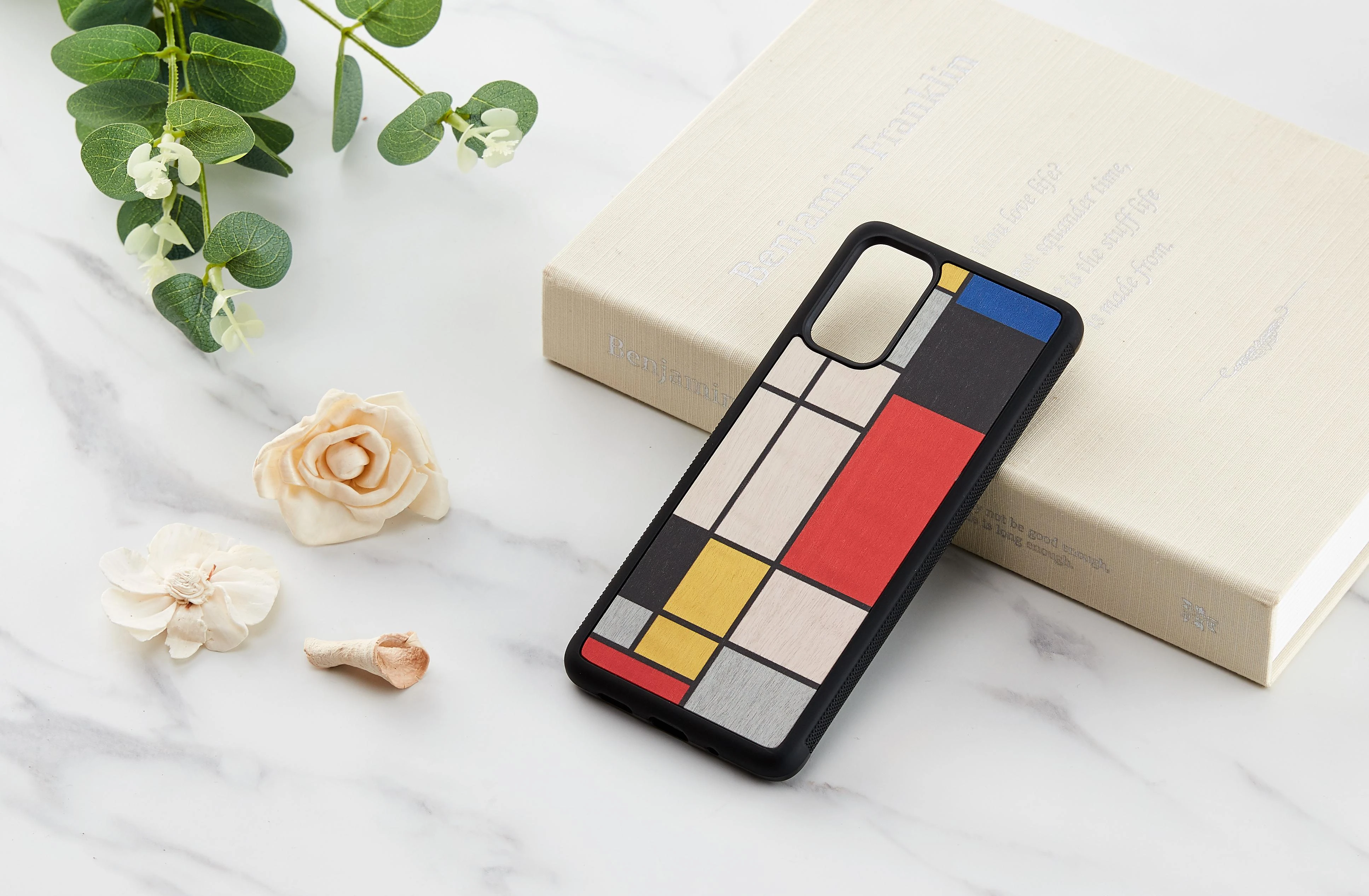 MAN&WOOD dėklas, skirtas „Galaxy S20+“, mondrian wood, juodas