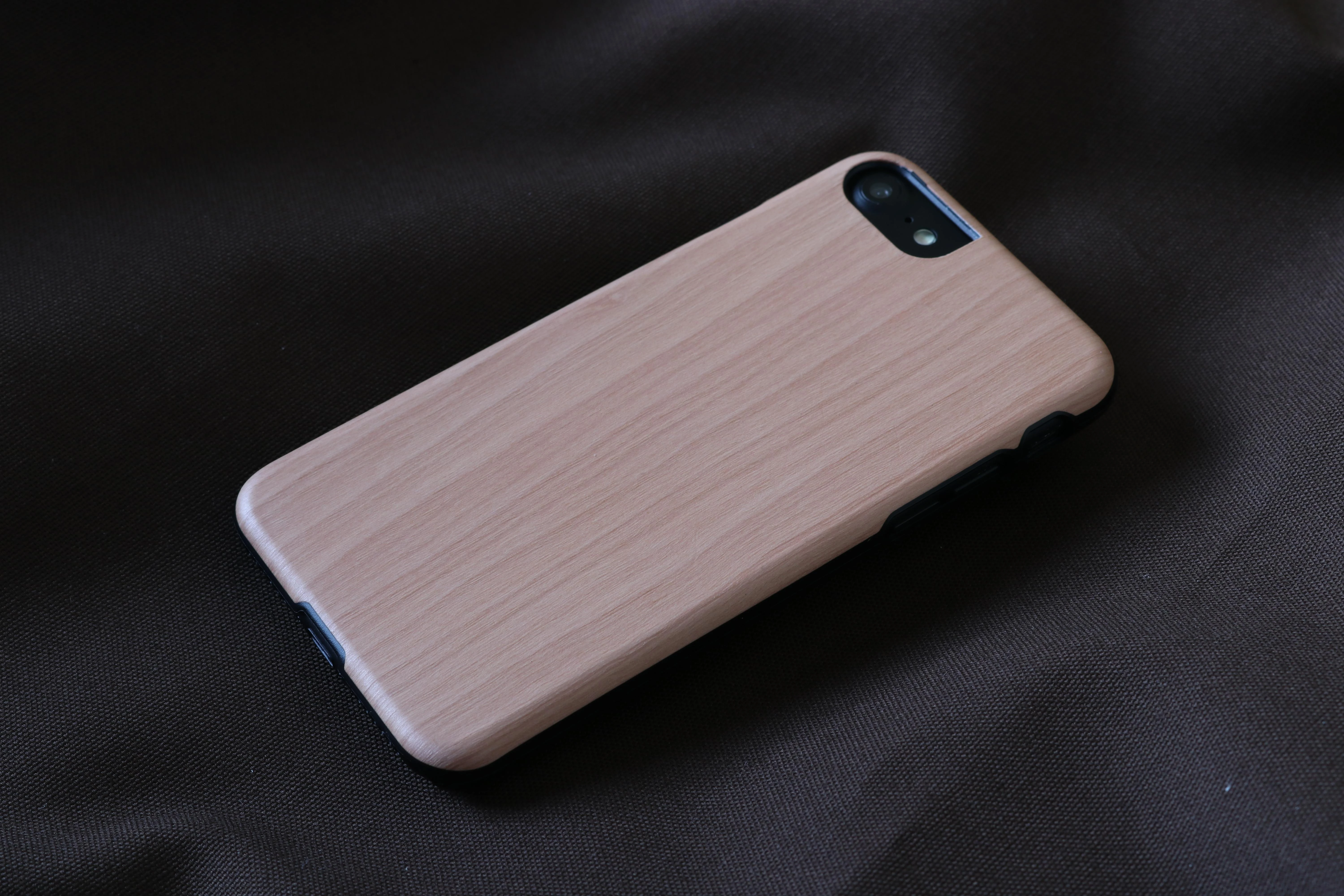 MAN&WOOD dėklas skirtas Apple iPhone 7/8 ampero juodos spalvos