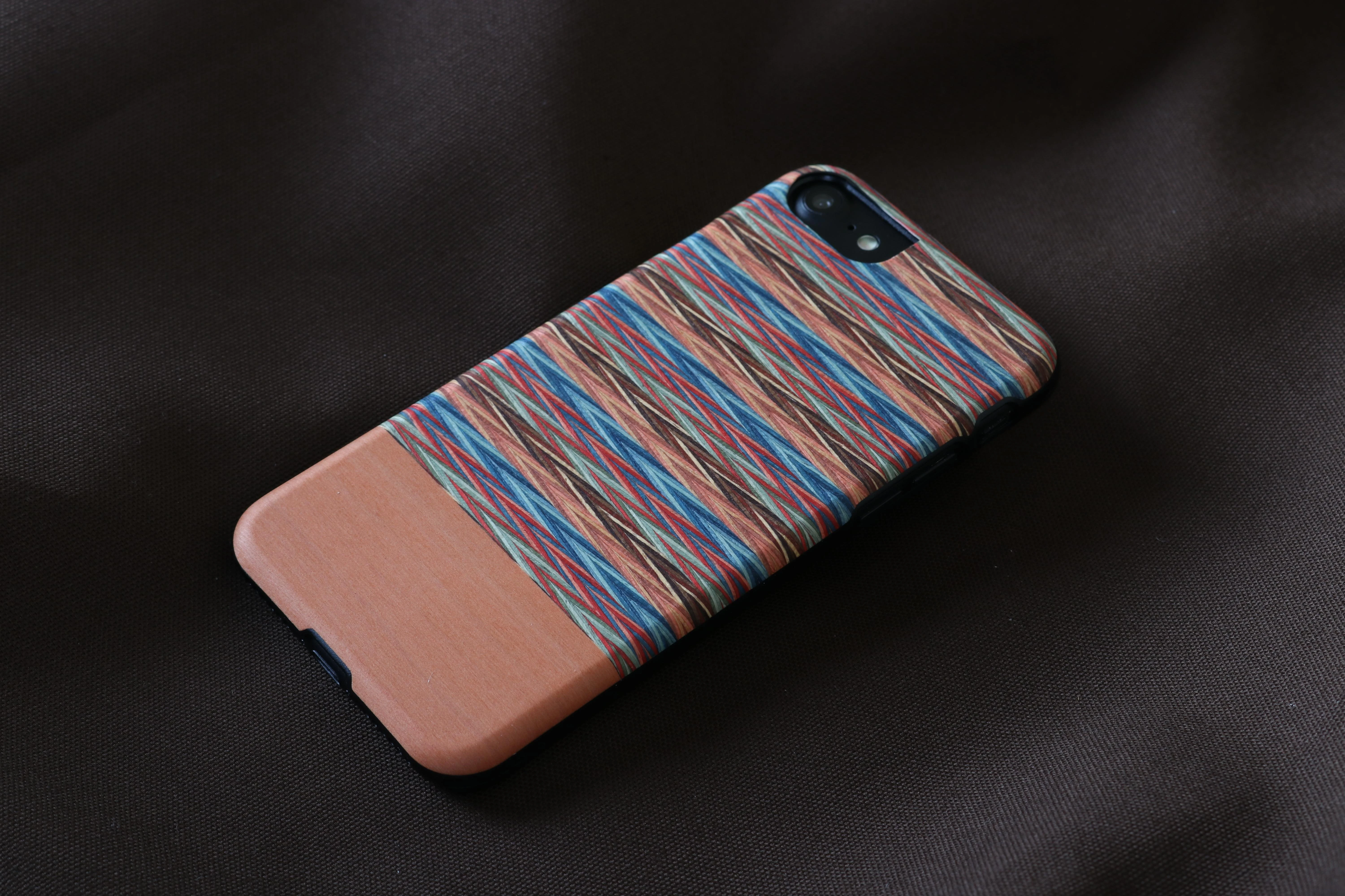 Dėklas MAN&WOOD case for iPhone 7/8 browny check juodas