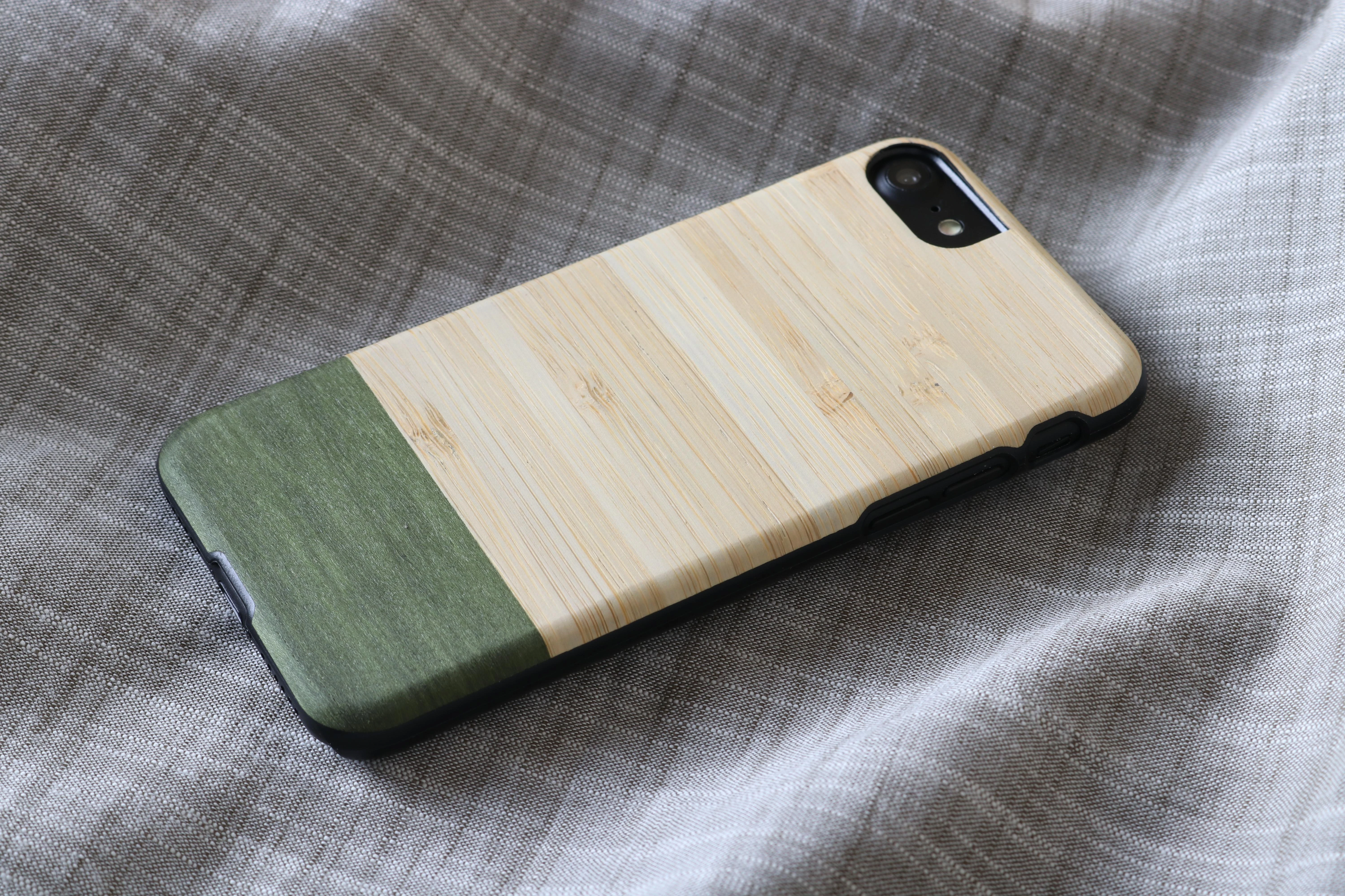 MAN&WOOD dėklas skirtas Apple iPhone 7/8 bamboo skirtasest juodos spalvos