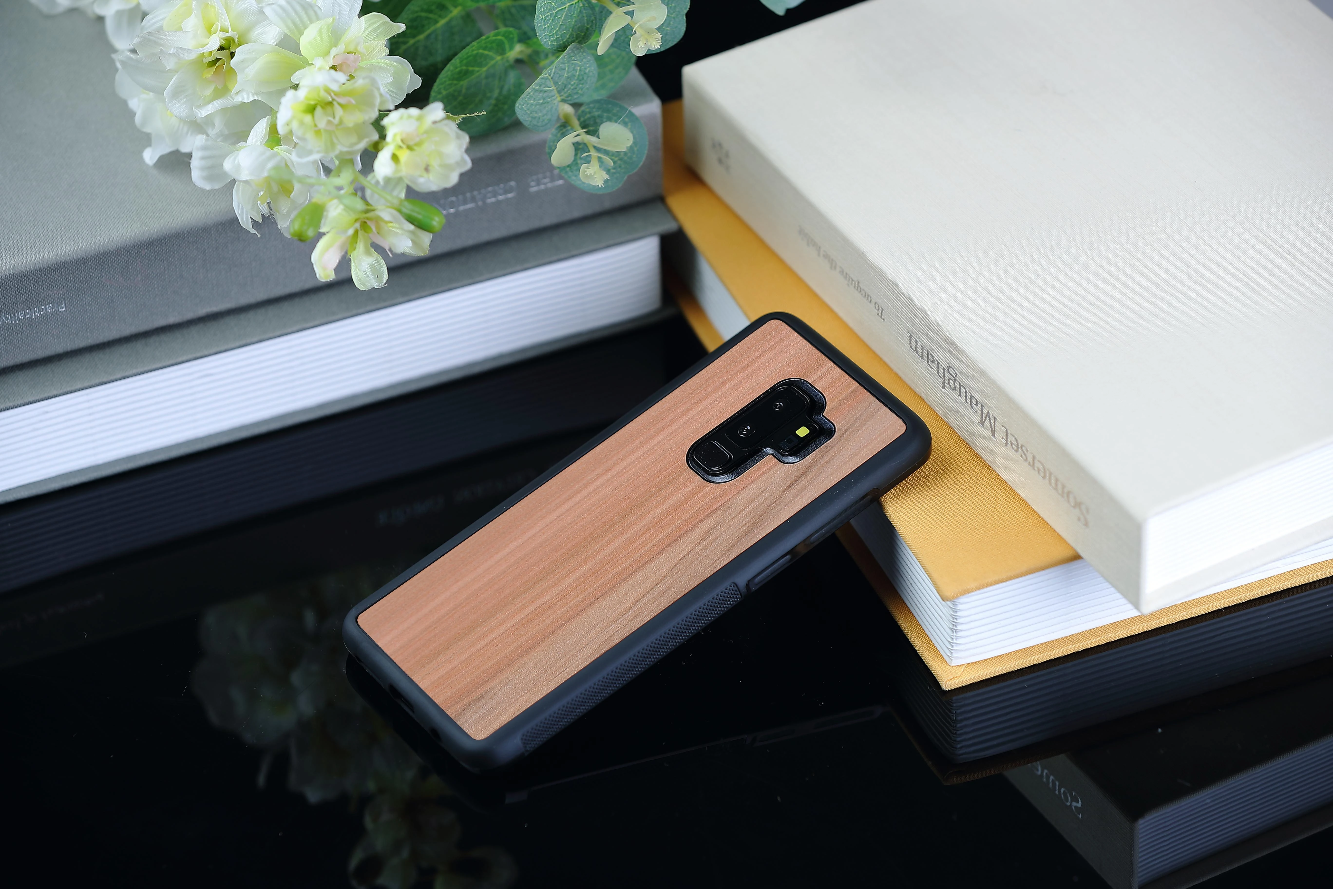 Dėklas MAN&WOOD SmartPhone case Galaxy S9 Plus cappuccino juodas