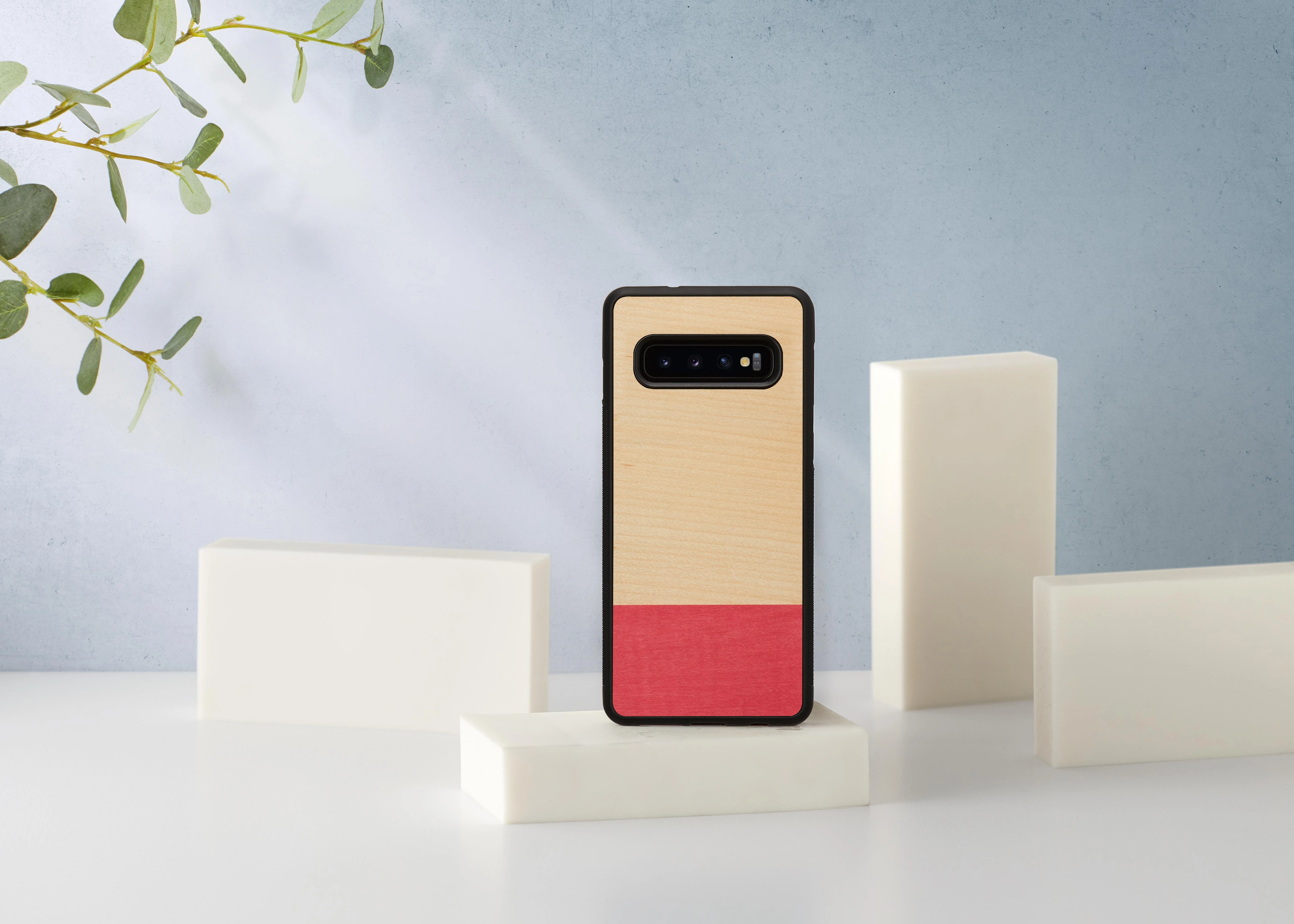MAN&WOOD SmartPhone dėklas Galaxy S10 miss match juodos spalvos