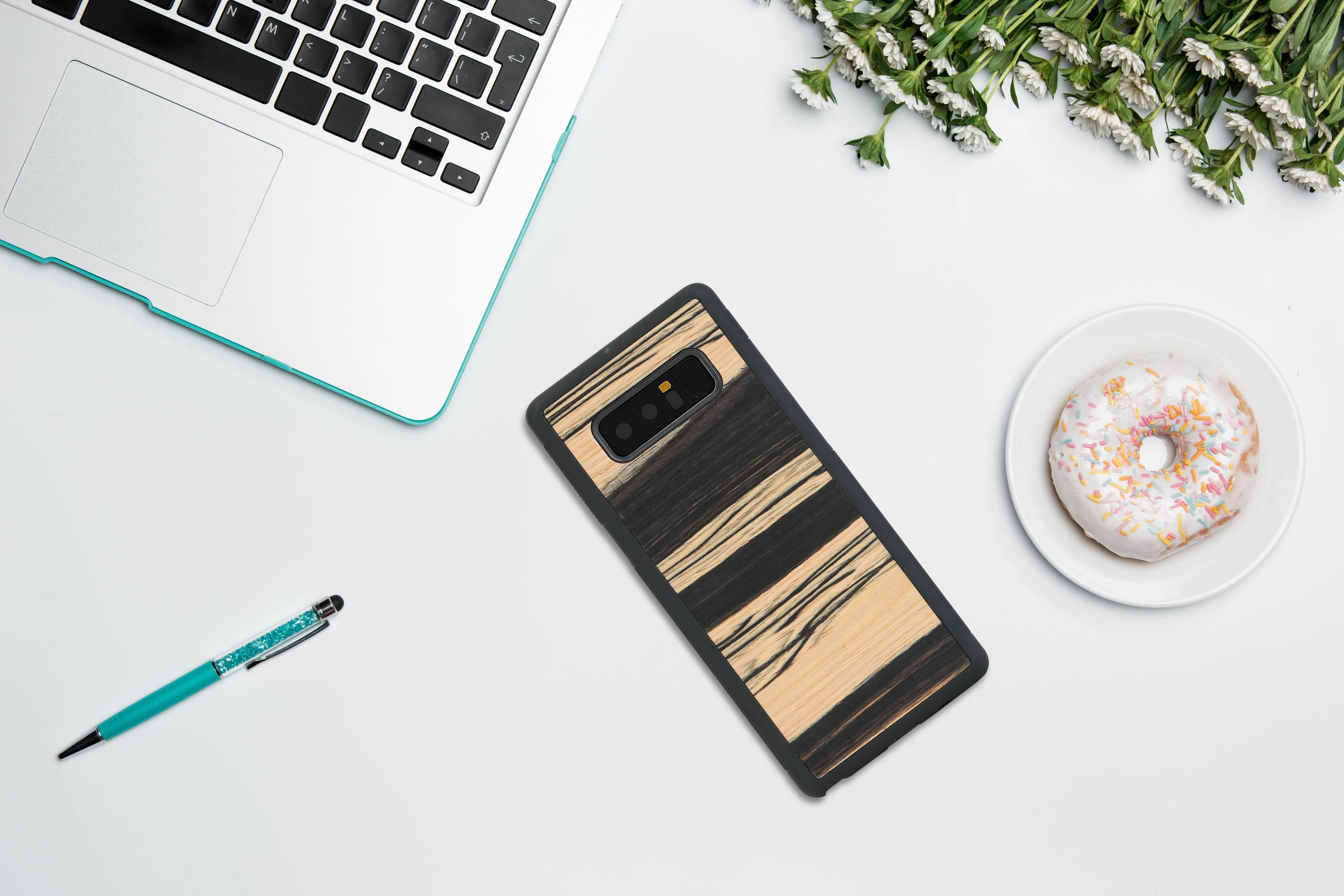 MAN&WOOD išmaniojo telefono dėklas „Galaxy Note 8“ baltas, juodmedis