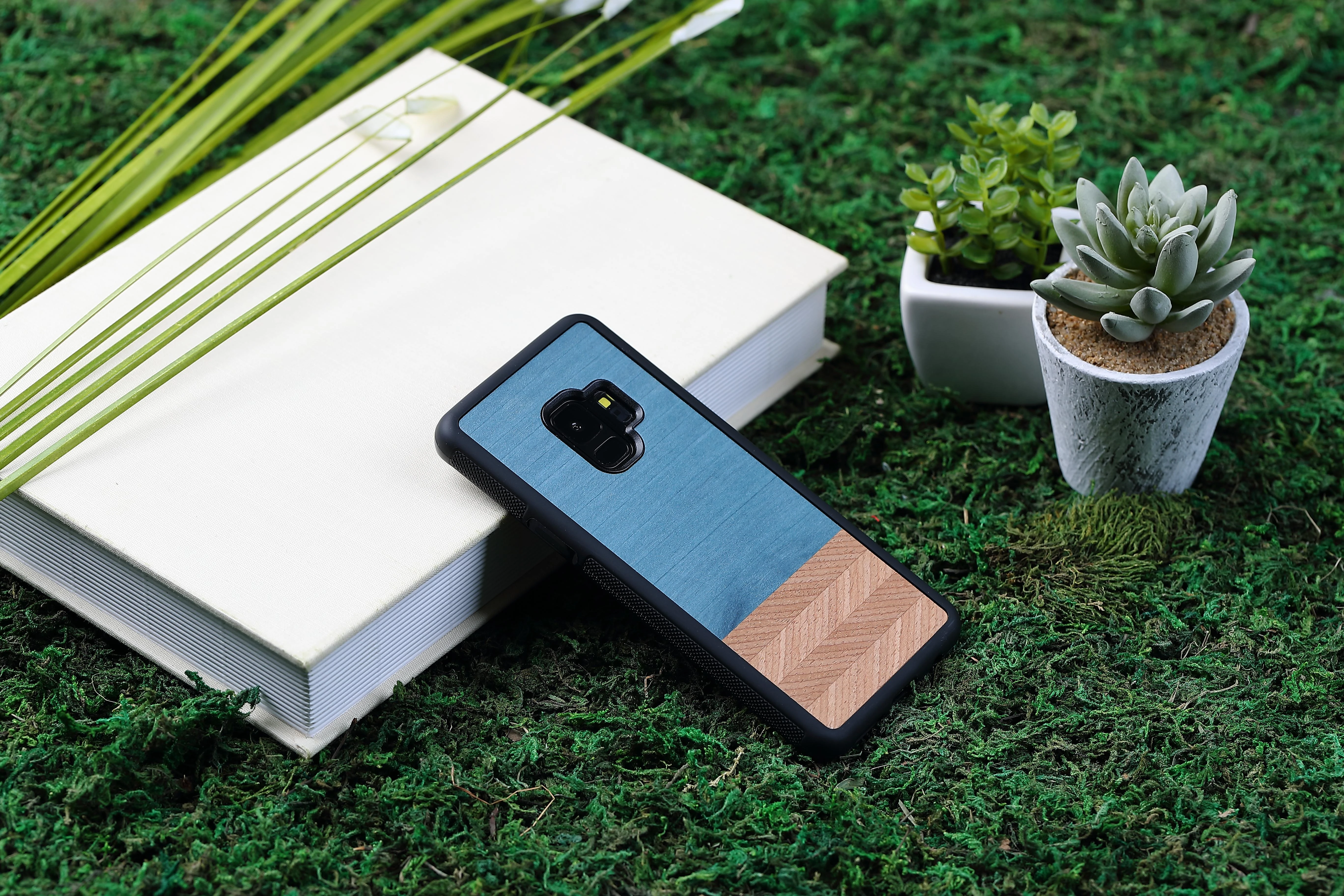 Dėklas MAN&WOOD SmartPhone case Galaxy S9 denim juodas