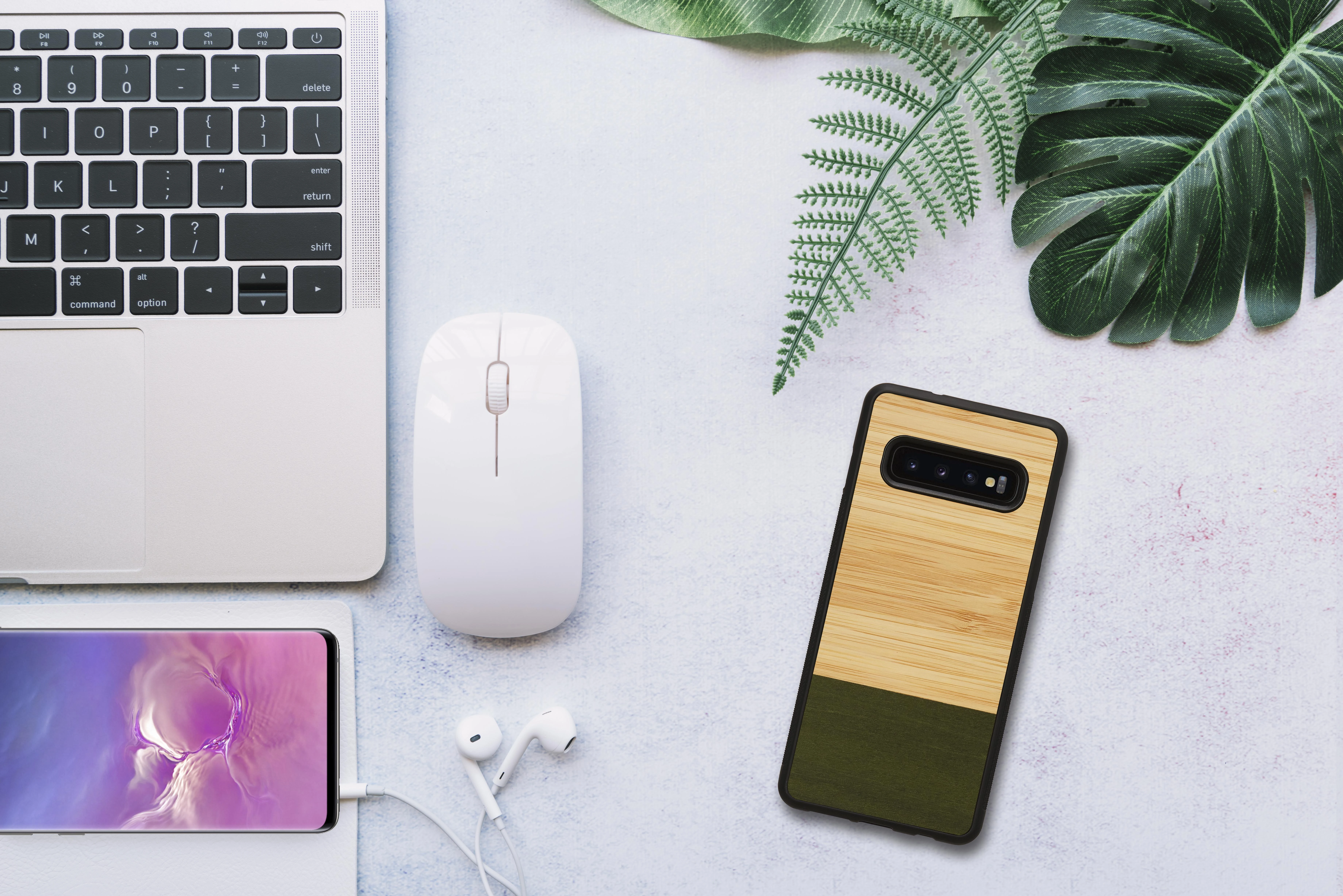 MAN&WOOD SmartPhone dėklas Galaxy S10 bamboo skirtasest juodos spalvos