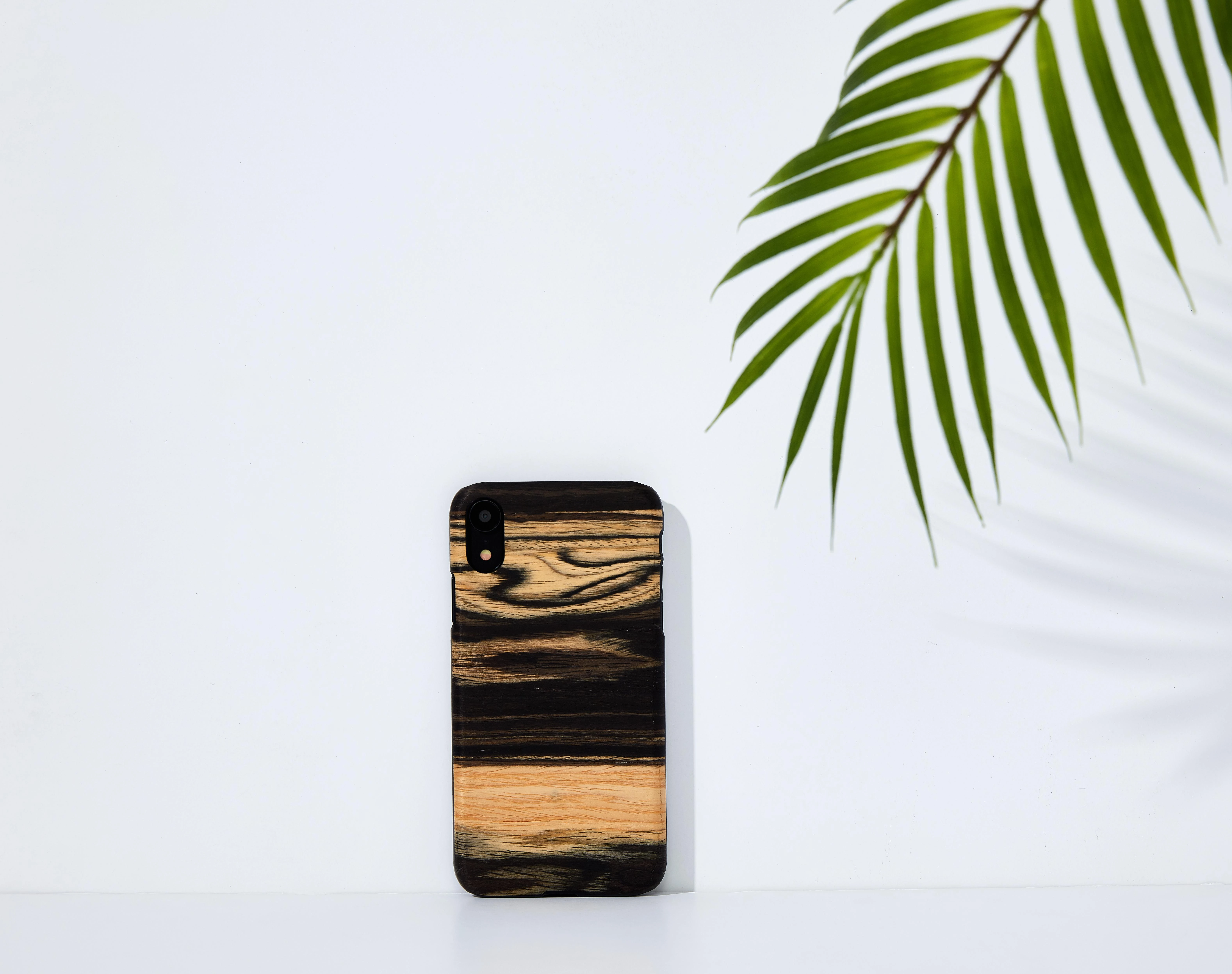 MAN Telefono dėklas iPhone XR iš natūralios medienos