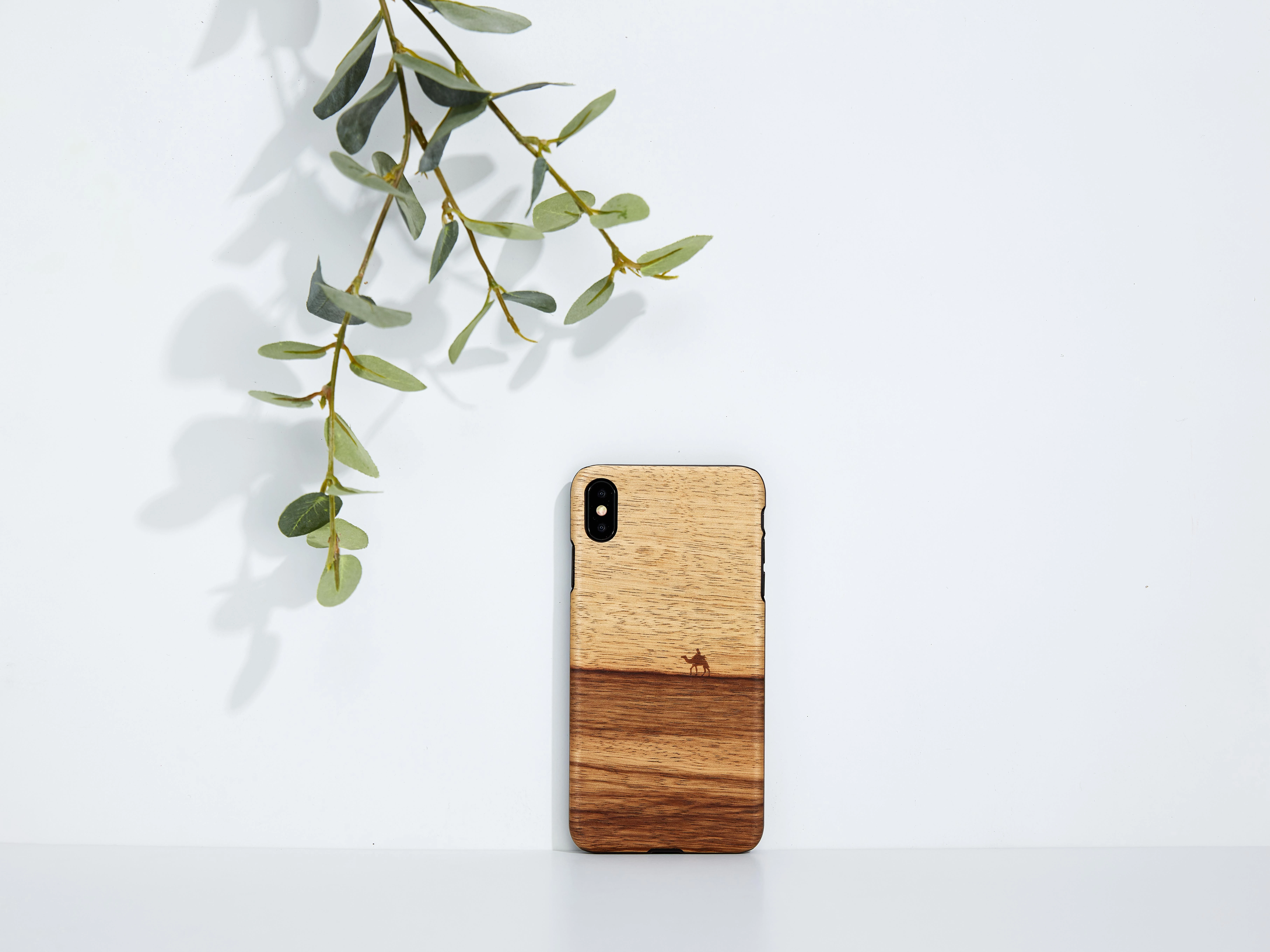MAN&WOOD telefono dėklas iPhone XS Max, juodas