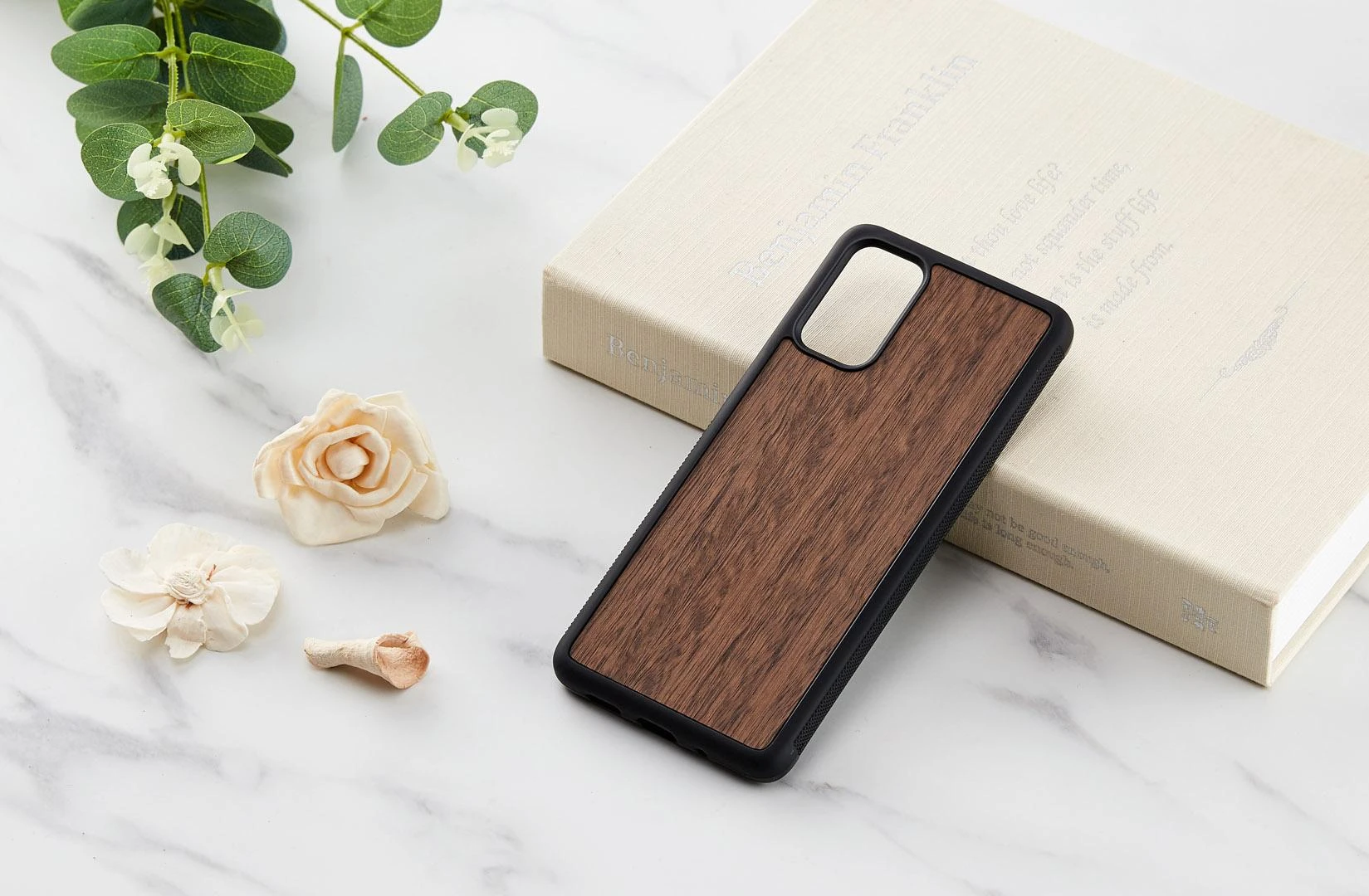 Dėklas MAN&WOOD case for Galaxy S20+ koala juodas