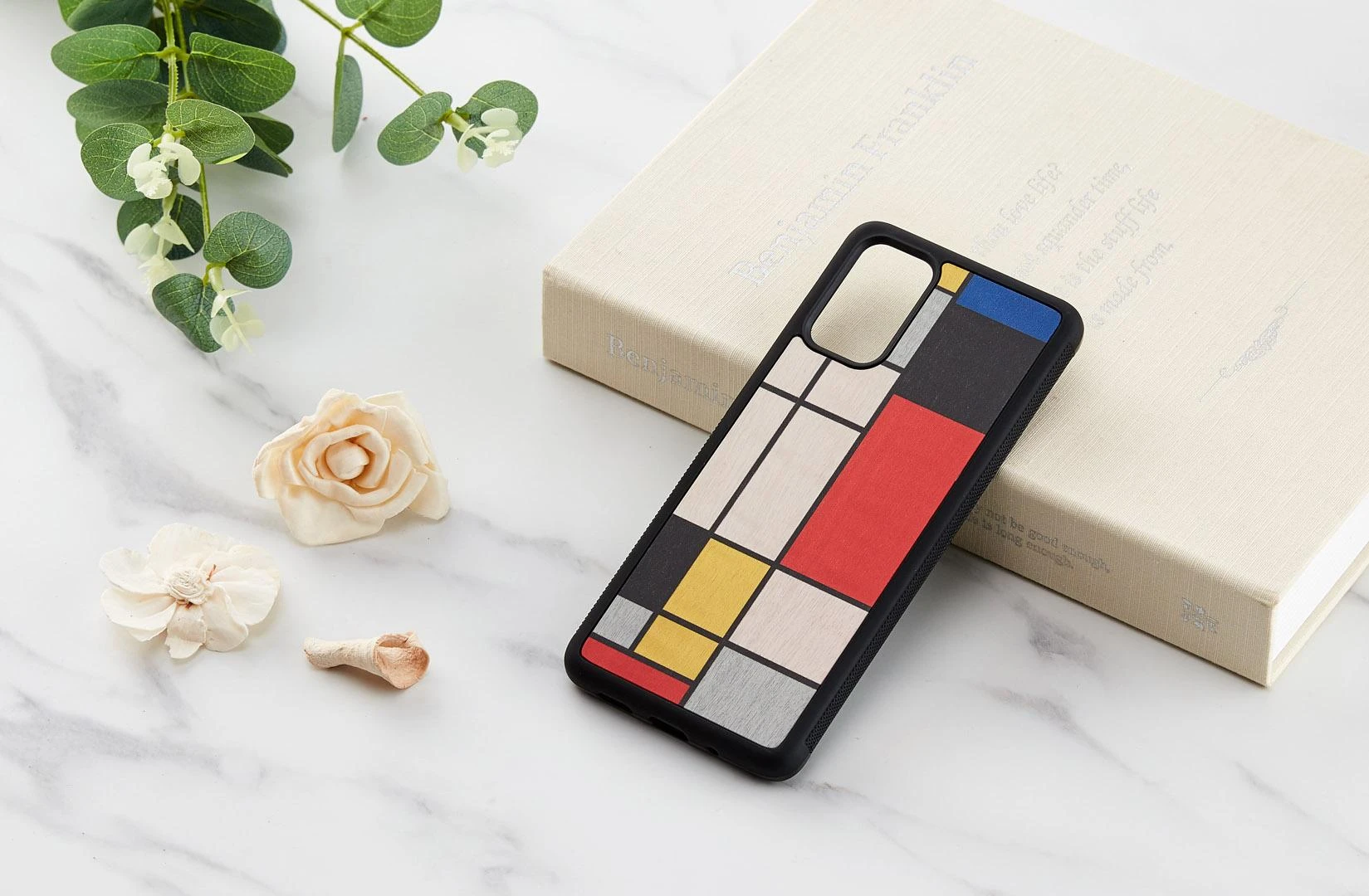 MAN&WOOD dėklas, skirtas „Galaxy S20+“, mondrian wood, juodas