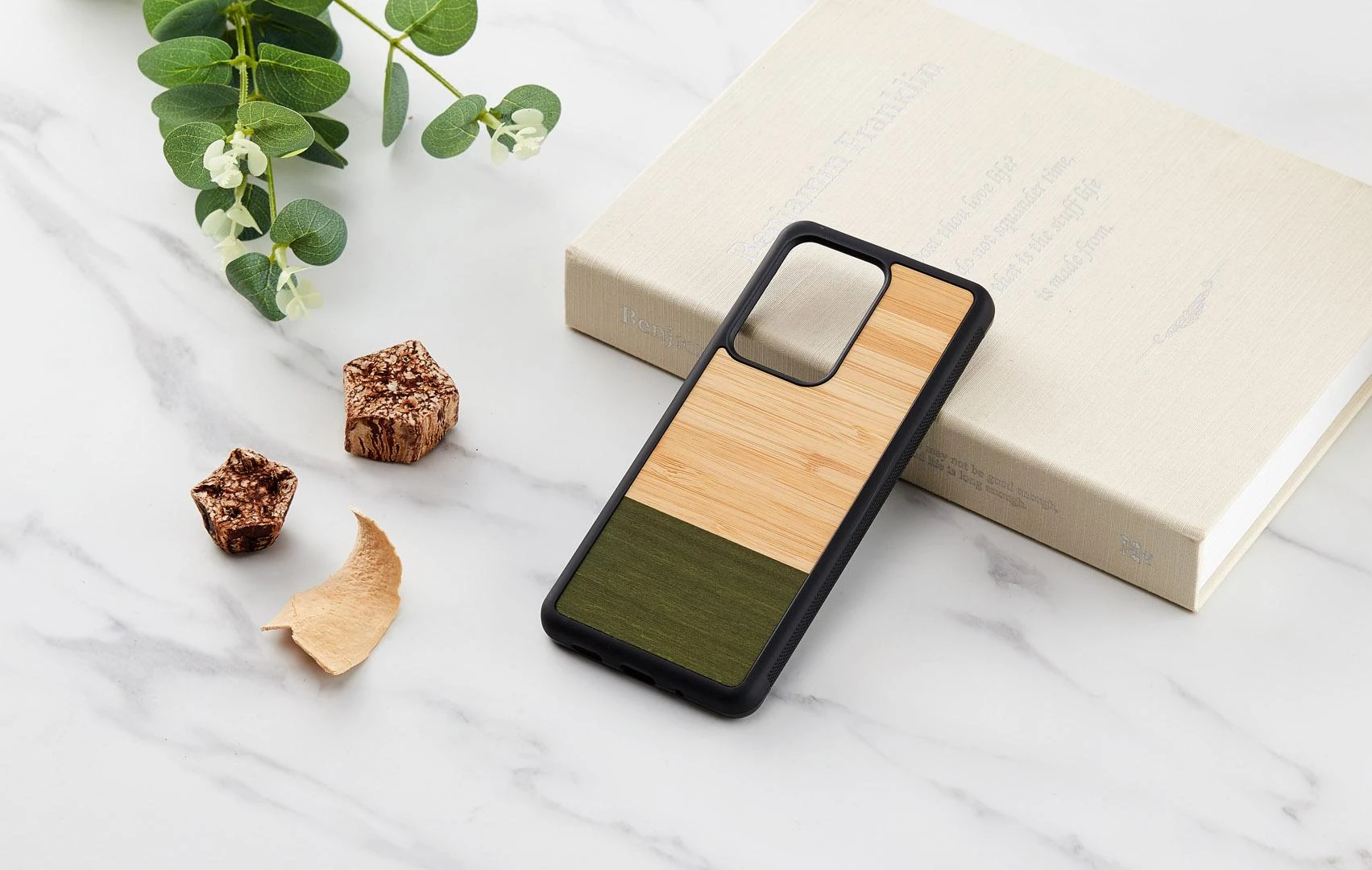 MAN&WOOD dėklas skirtas Galaxy S20 Ultra bamboo skirtasest juodos spalvos