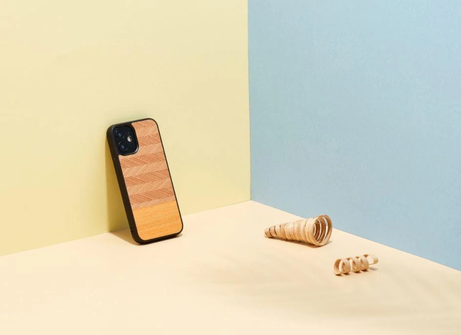 MAN&WOOD dėklas skirtas Apple iPhone 12 mini herringbone arancia juodos spalvos