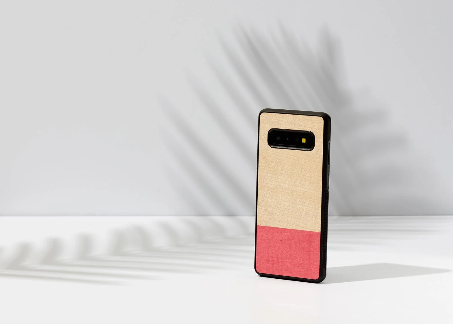 Dėklas MAN&WOOD SmartPhone case Galaxy S10 Plus miss match juodas