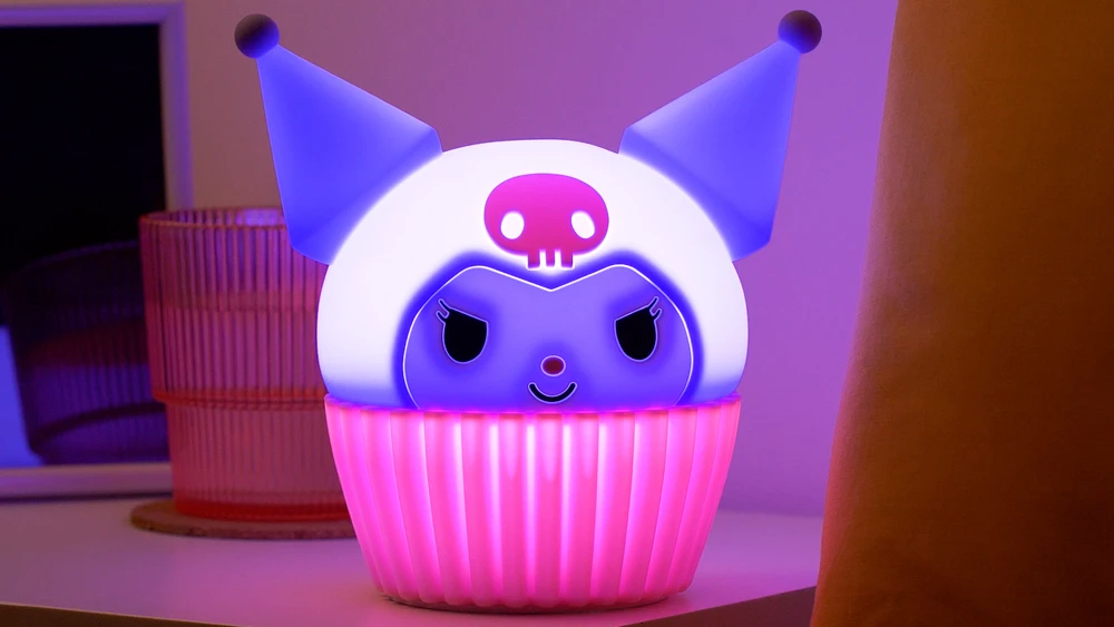 Įkraunamas „Paladone Kuromi SquishyGlo“ silikoninis šviestuvas
