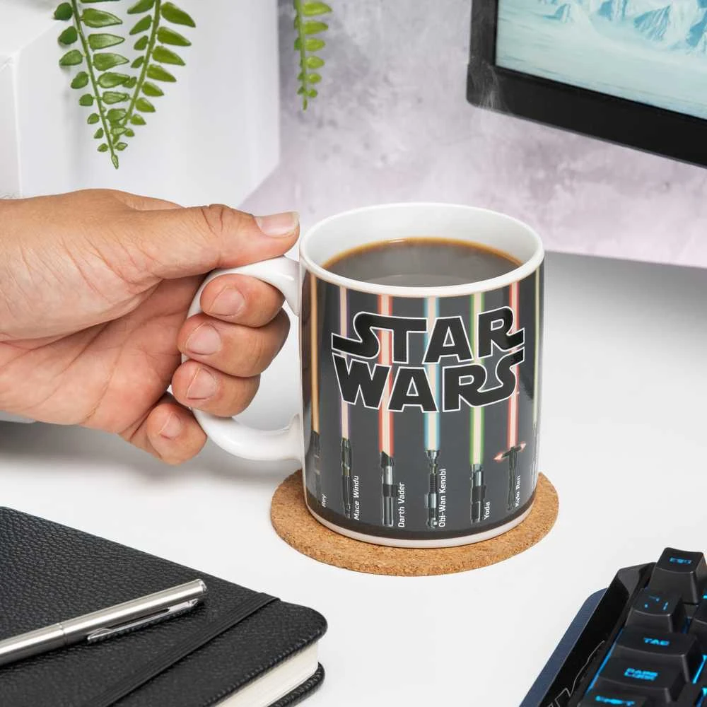 Paladonestar Wars Žvaigždžių karai - Šviesos kardo šilumą keičiantis puodelis (PP3699SW)