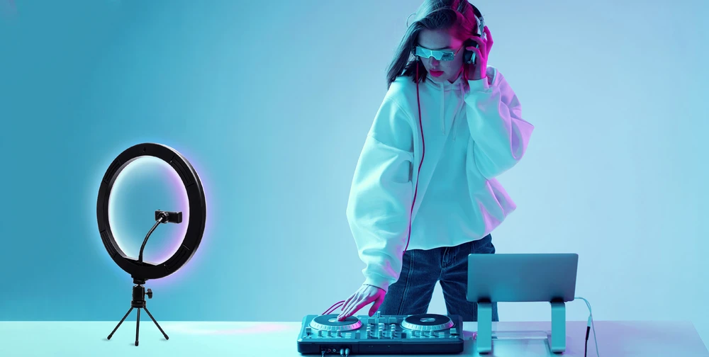 „Rio RL12-EU/1,4“ 30 cm studijinis RGB žiedinis šviestuvas „Beauty“