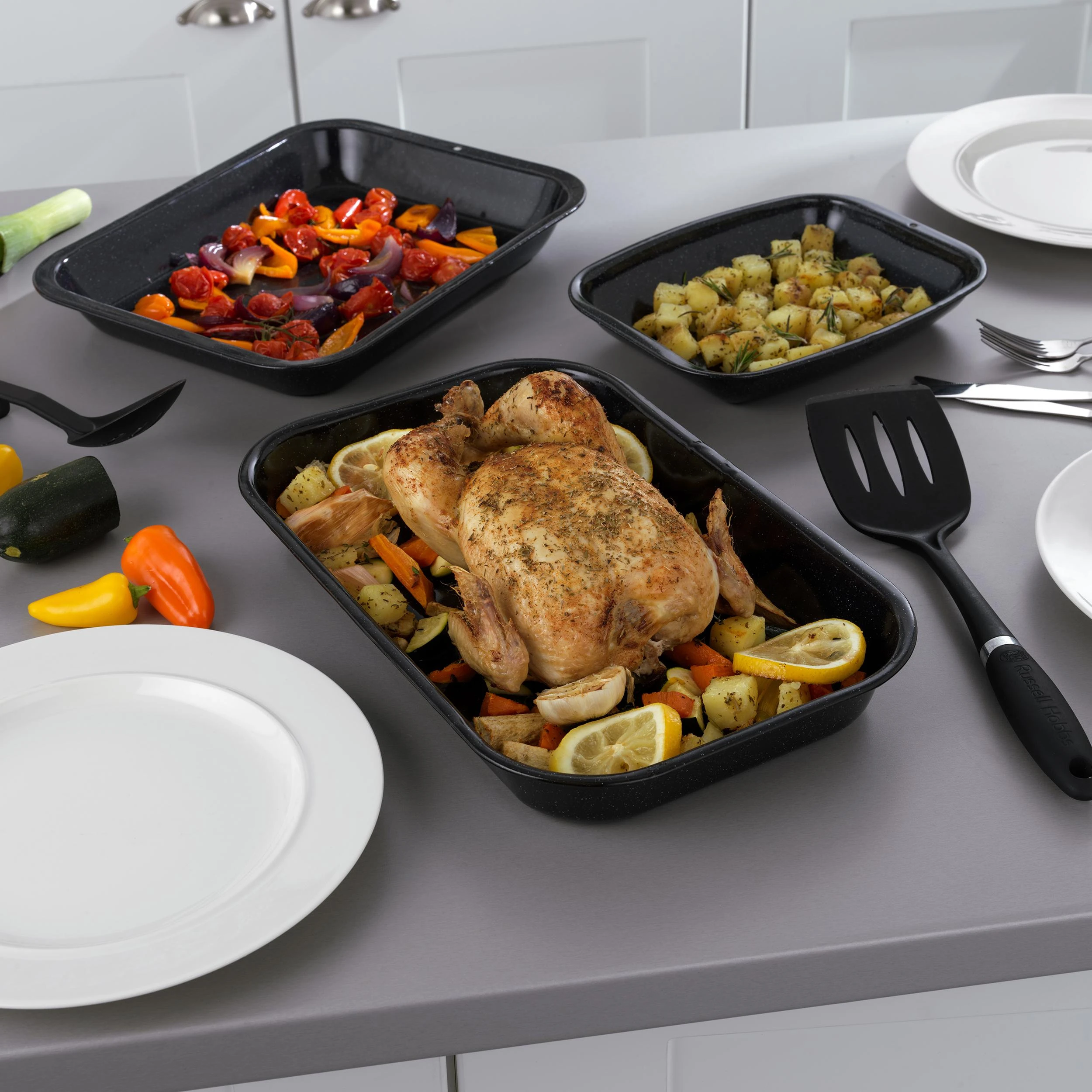 Russell Hobbs CW20701EU 3 dalių kepimo ir smulkinimo padėklų rinkinys