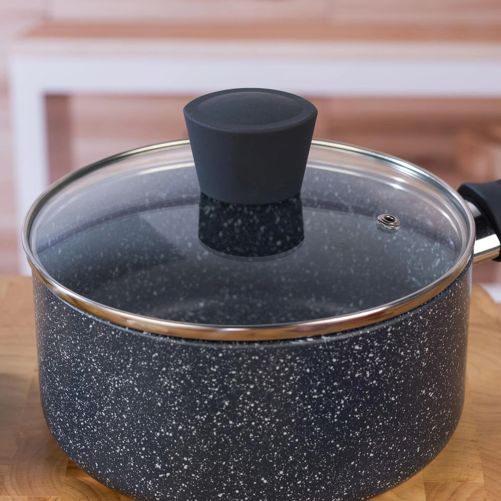 Russell Hobbs RH00844EU7 „Nightfall“ akmeninis puodas 16 cm