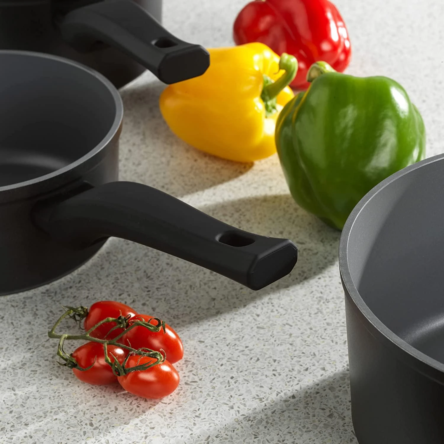 Russell Hobbs RH01706EU perlamutrinių puodų rinkinys, 3 vnt.