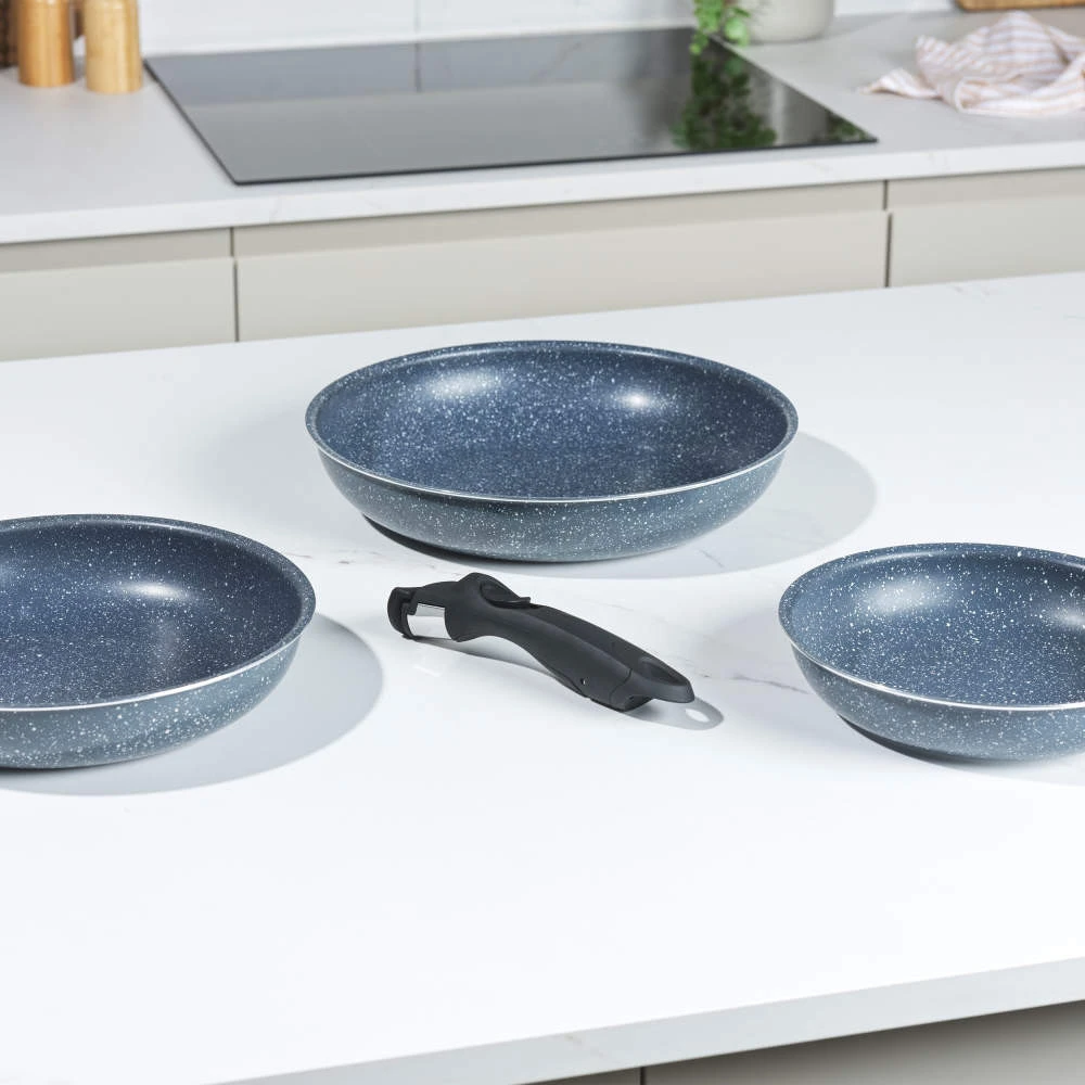 Russell Hobbs RH03293EU7 „Nightfall Stone“ 4 dalių „Smart Clip“ keptuvių rinkinys