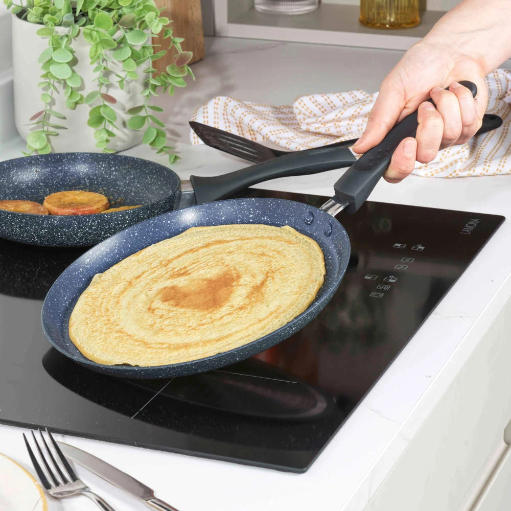 Russell Hobbs RH03409EU7 „Nightfall Stone“ 25 cm blyninė keptuvė