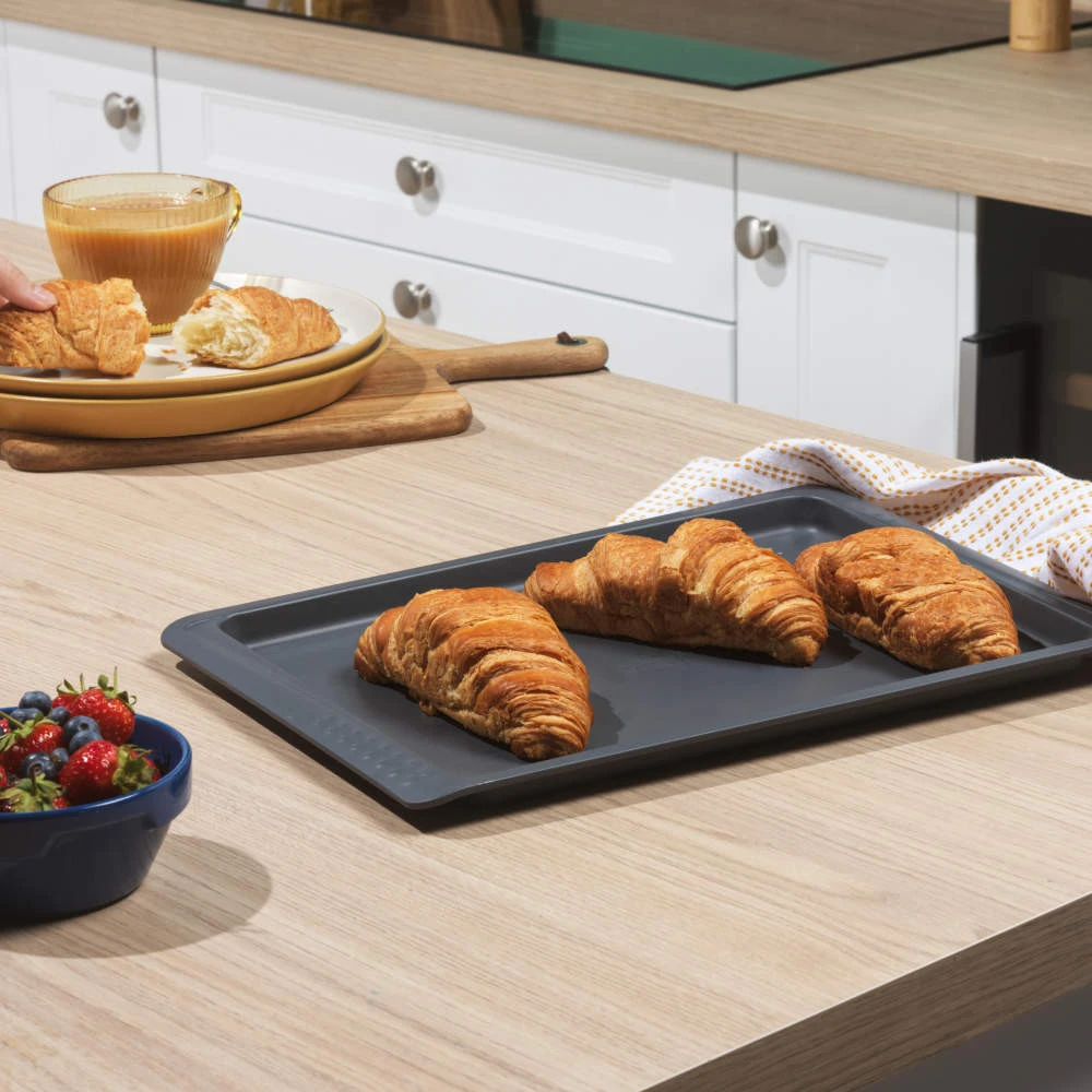 Russell Hobbs RH03763 Shield 2 dalių kepimo skardų ir skrudintuvo rinkinys