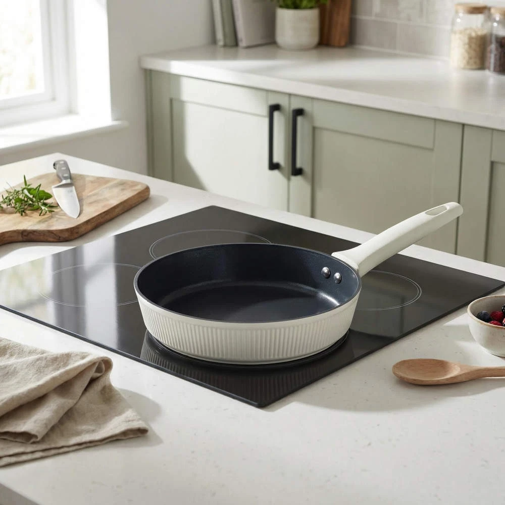 Russell Hobbs RH03862C Cote 28 cm Fry Pan, Kreminis