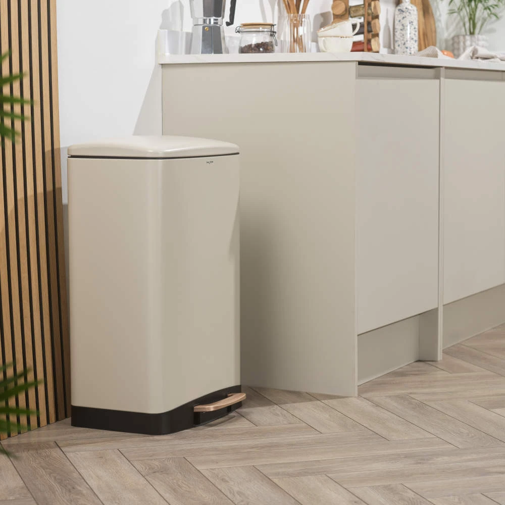 Salter BW14806 Pebble 50L Pedal Bin, rusvai gelsvas