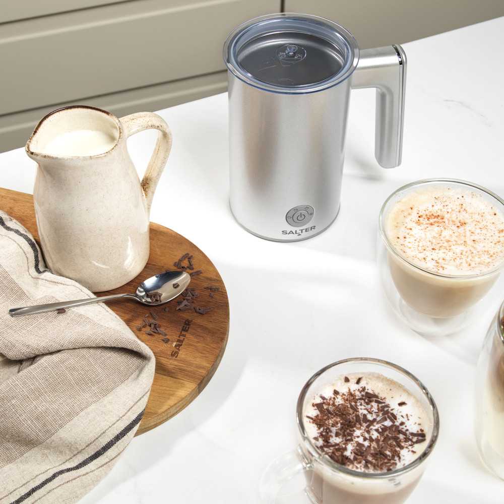 Pieno putų plaktuvas Salter Pieno putų plaktuvas Salter ASPEN non-stick 500W 300ml Cappuccino Latte Kakao