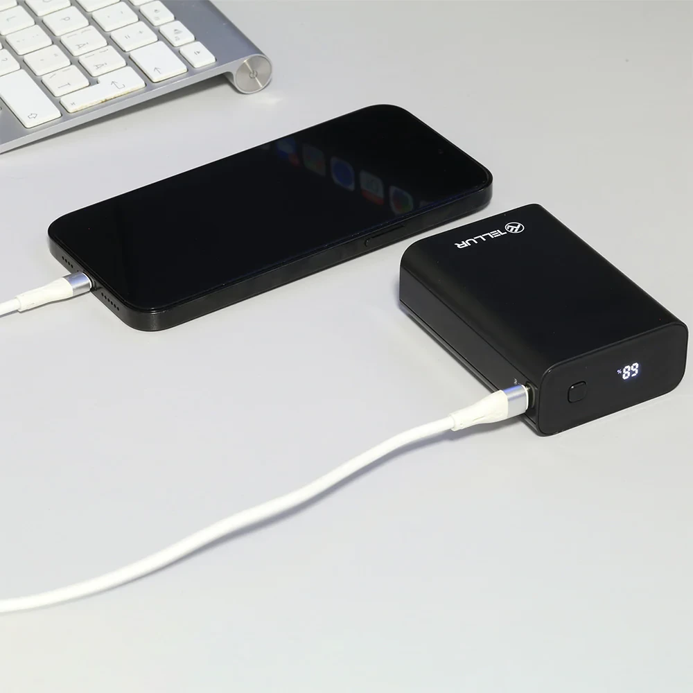 Juoda 20000 mAh išorinė baterija Tellur PD702 Compact Pro