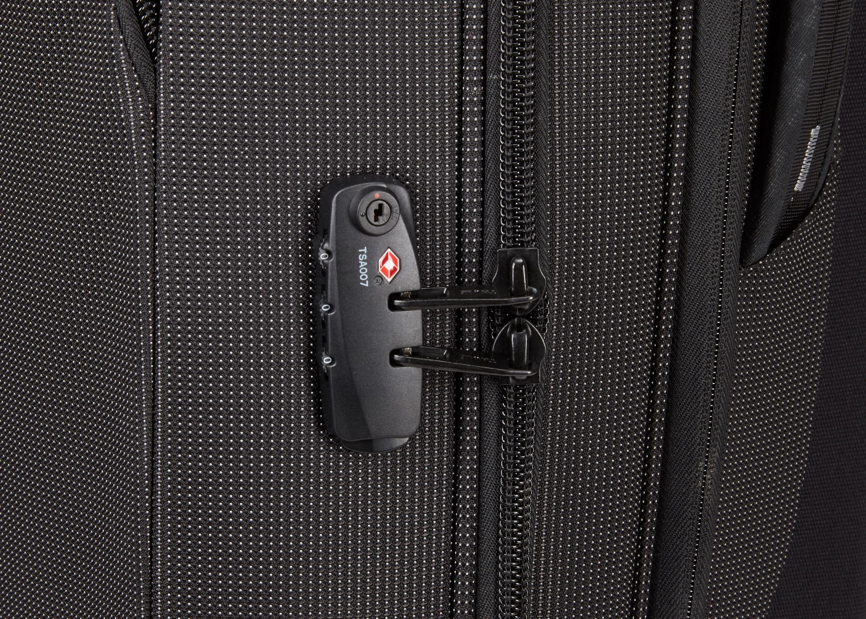 Kelioninis Thule | Tinka iki " | Expandable Spinner 76/30" | C2S-30 Crossover 2 | Luggage | Juodas | "