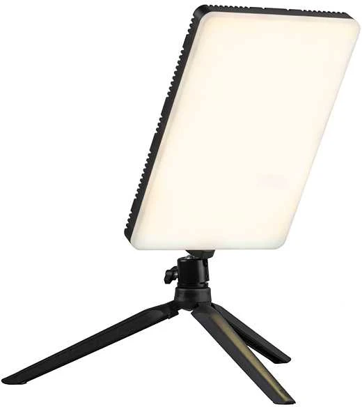 Tracer Lumi Lite su trikoju