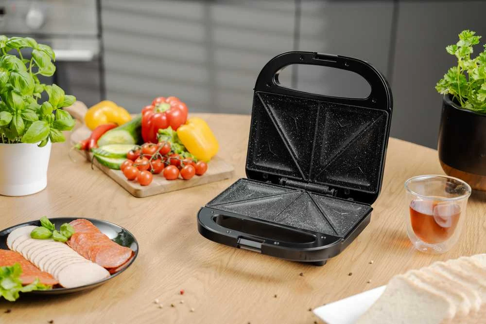Sumuštinių keptuvas Zelmer ZSM7710 Sandwich maker Juodas, Sidabrinis