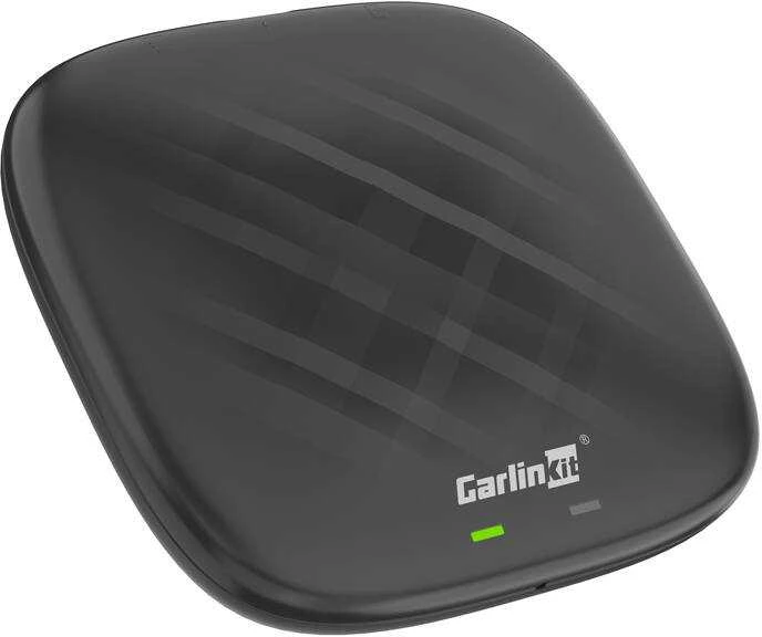 Carlinkit Tbox S belaidis adapteris viršuje su LED lempute
