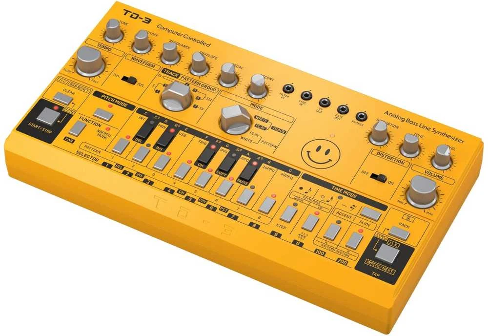 Behringer TD-3-AM – analoginis boso linijų sintezatorius