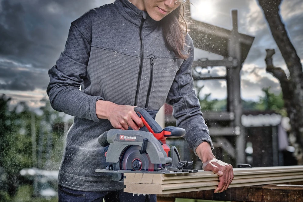 EINHELL akumuliatorinis diskinis pjūklas 18V TP CS 18/165 Li BL be akumuliatoriaus ir kroviklio 4331225