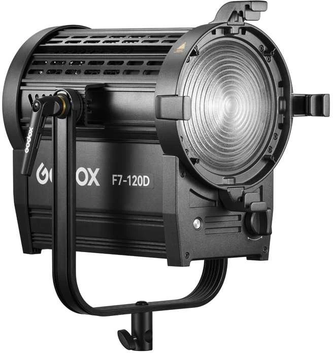 Apšvietimo įranga - Godox F7 120D K2 5600K 71,100 lux dienos šviesos LED Fresnel šviesa