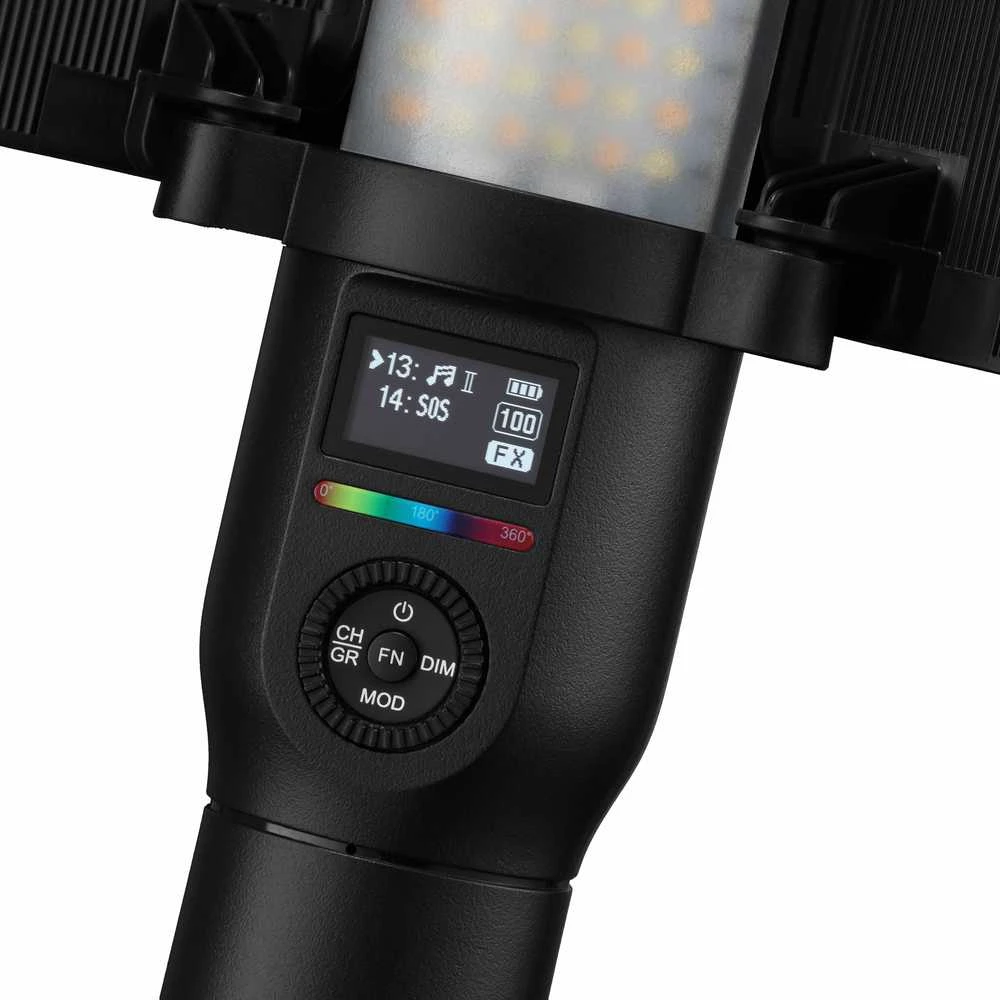 Apšvietimo įranga - Godox LC500R RGB šviesos vamzdis (LED, 2800K-8500K, 360 spalvų, baterija)