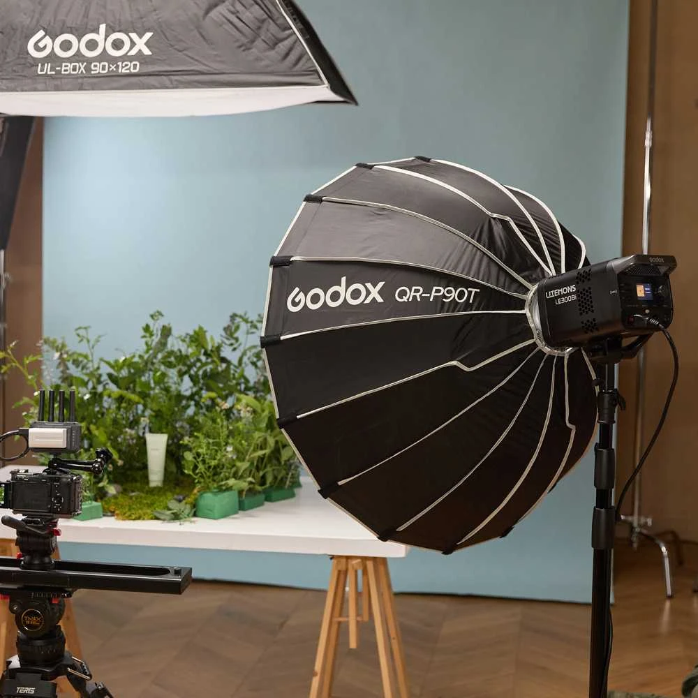 Apšvietimo įranga - Godox LE300Bi Bi Color LED Video Light 2800K-6500K Juodas