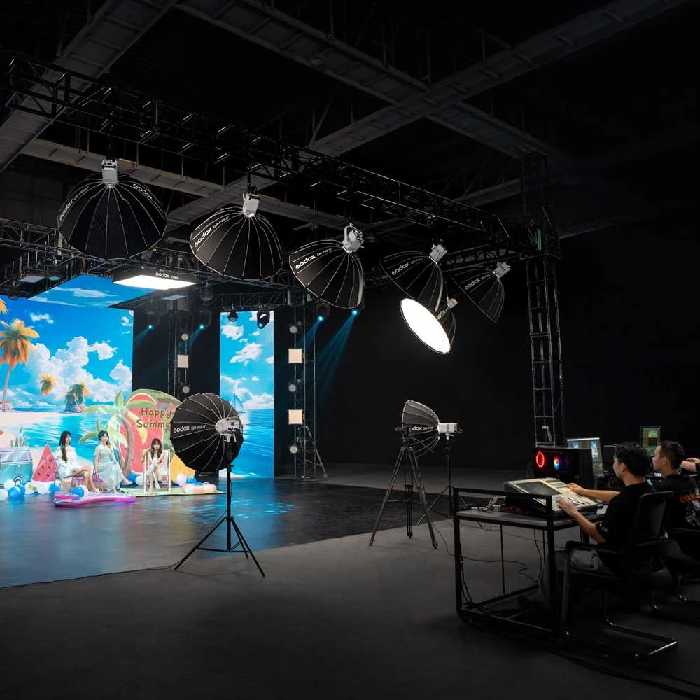 Apšvietimo Įranga - Godox LE600BI Bi Color LED Vaizdo Šviesa 2800K-6500K Balta