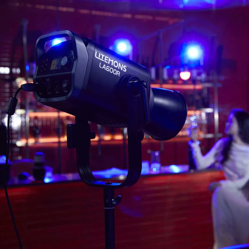 Apšvietimo įranga - Godox Litemons LA600R RGB LED vaizdo šviesa 1800K-10000K juoda