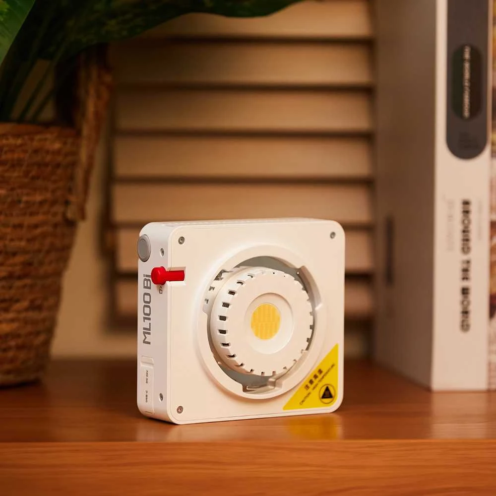 Godox ML100 dvispalvis