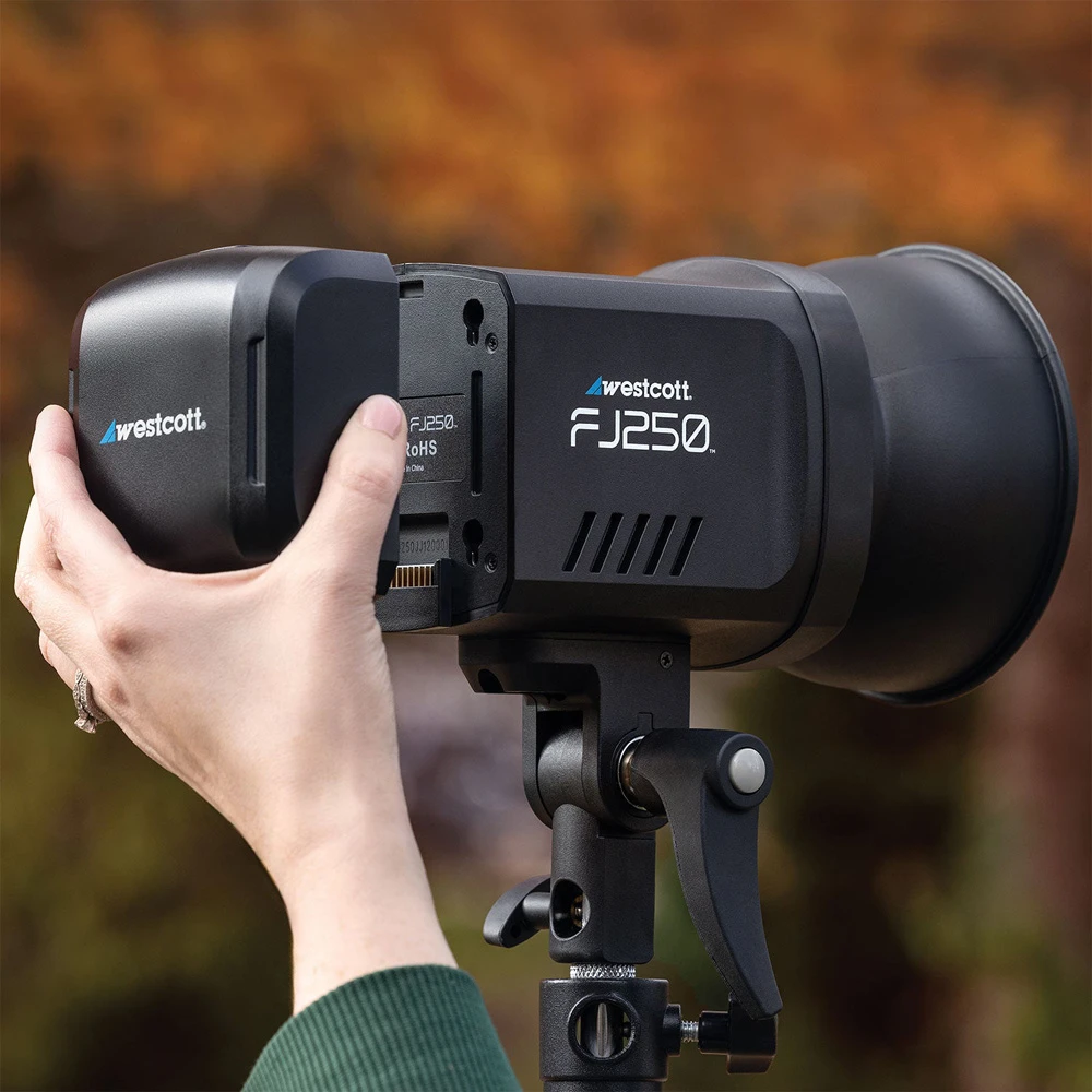 Apšvietimo Įranga - Westcott FJ250 Strobe 5500K Jutiklinis ekranas