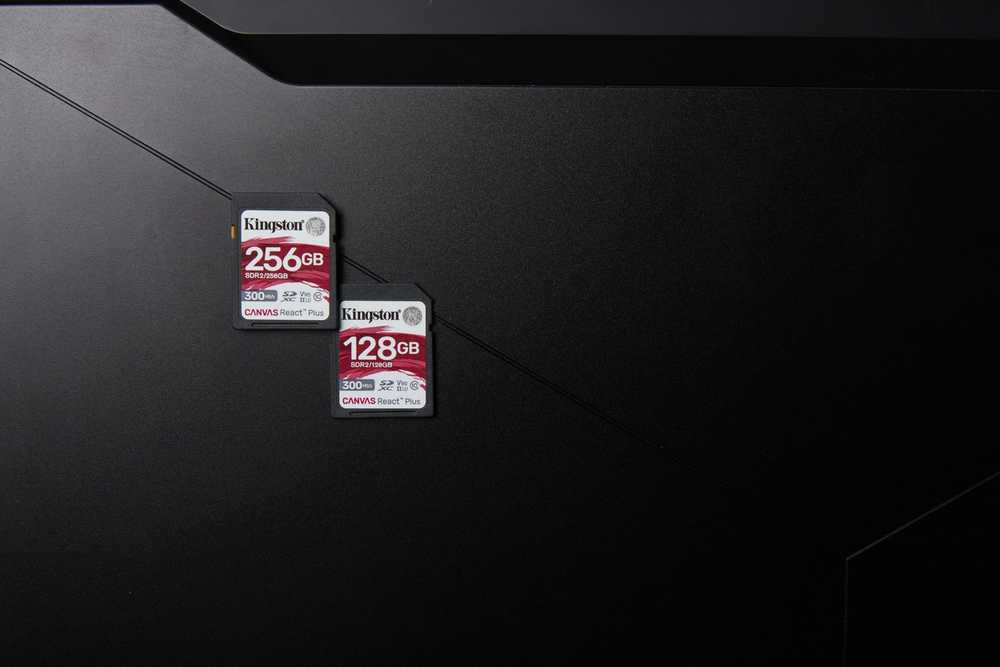 Atminties kortelė KINGSTON 256GB Canvas React Plus SDXC UHS-II 300R/260W U3 V90, skirtas Full HD/4K/8K